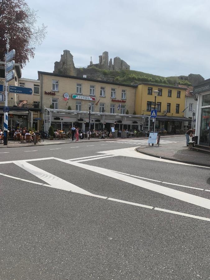 Hotel Restaurant La Piazza Valkenburg aan de Geul Exteriör bild