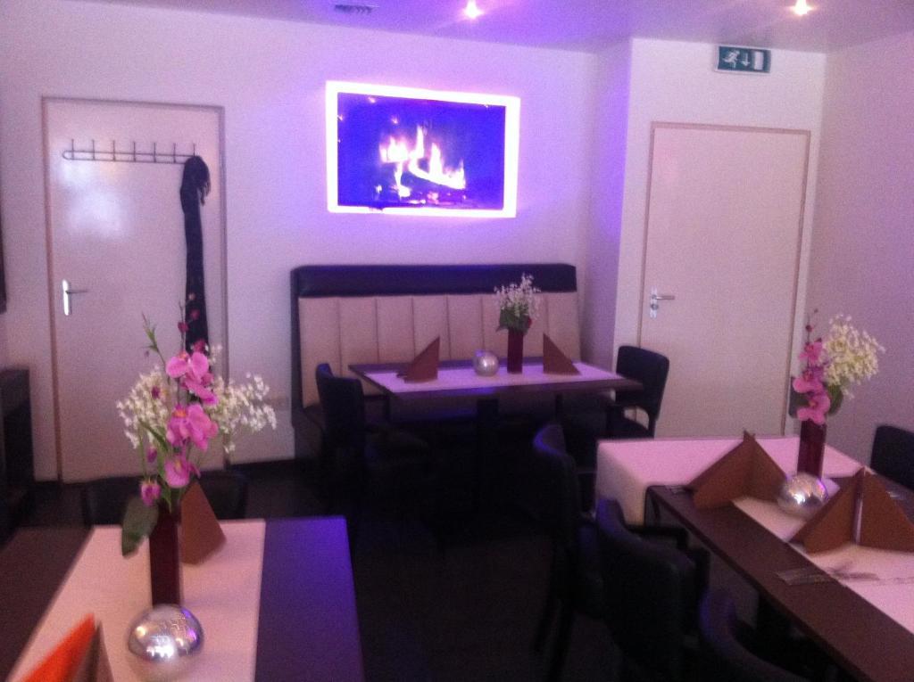 Hotel Restaurant La Piazza Valkenburg aan de Geul Exteriör bild